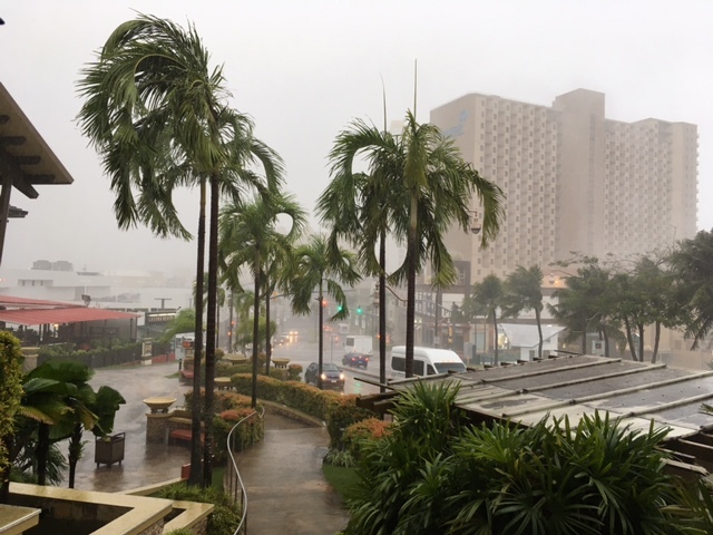 グアム 雨季 リライト