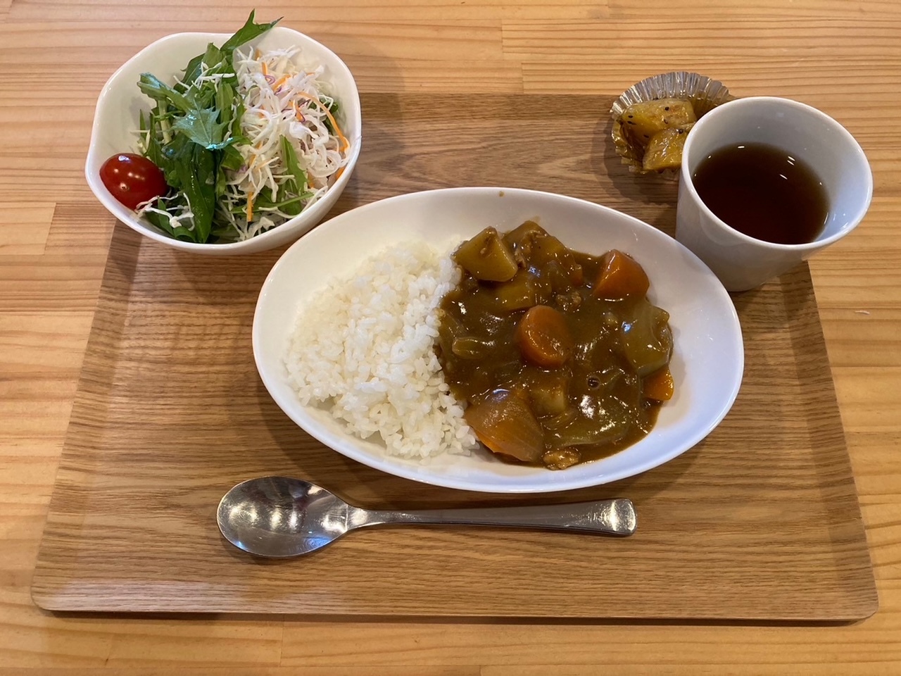 子安の丘みんなの家　カレー